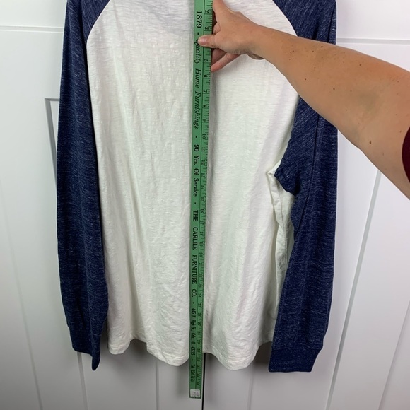 NWT American Eagle Men’s XXL Long Sleeve Tee White Blue Raglan Sleeves - Picture 4 of 5